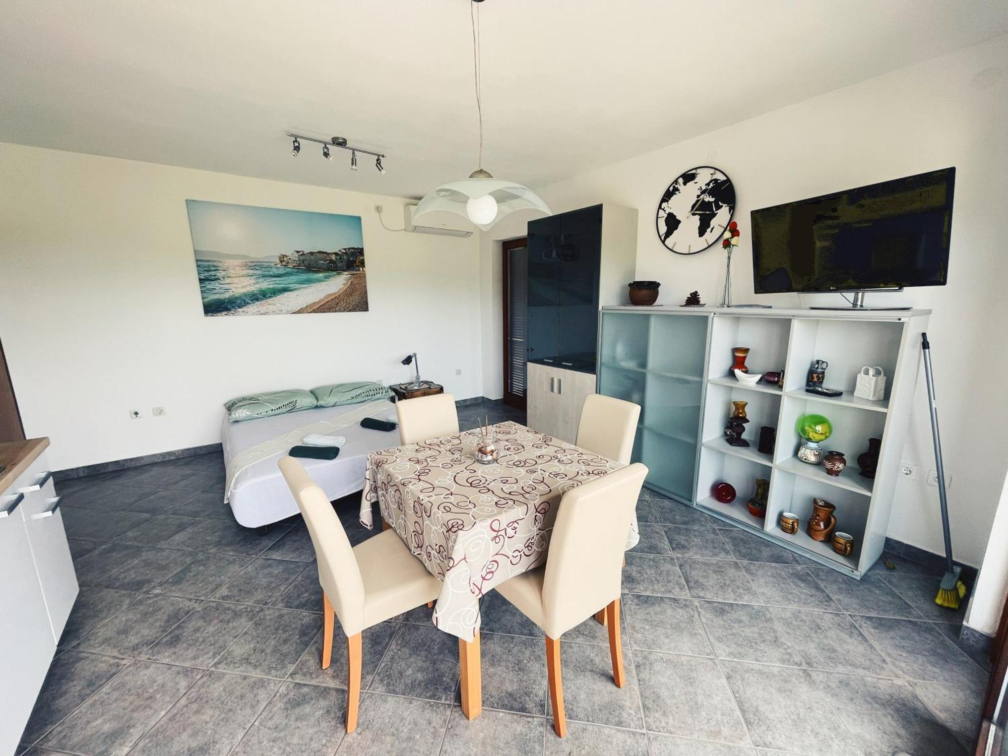 Apartments Kordic Vis Luaran gambar